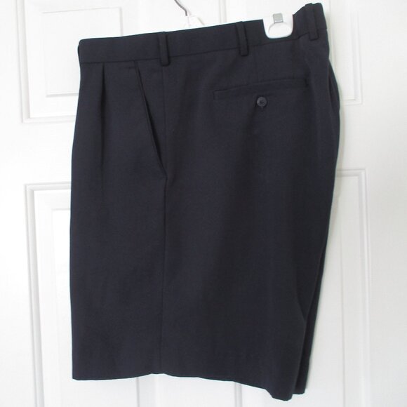 Alan Flusser Golf Mens Navy Pleated Front Short Pant - Size 40W - Picture 1 of 3
